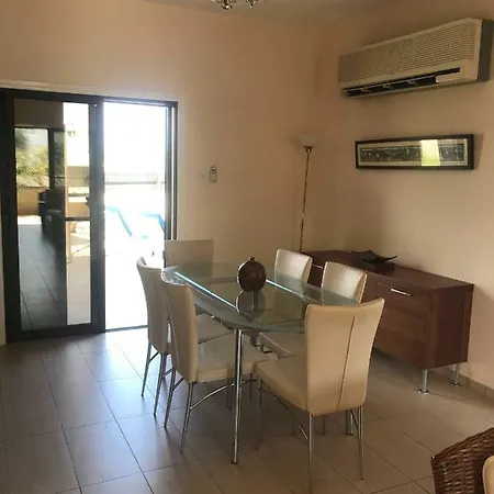 Limni Pool House B Vila