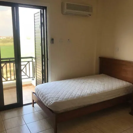 Limni Pool House B Vilă *