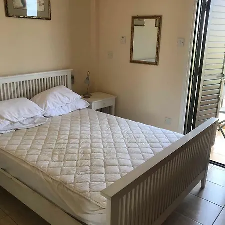 Limni Pool House B Larnaca