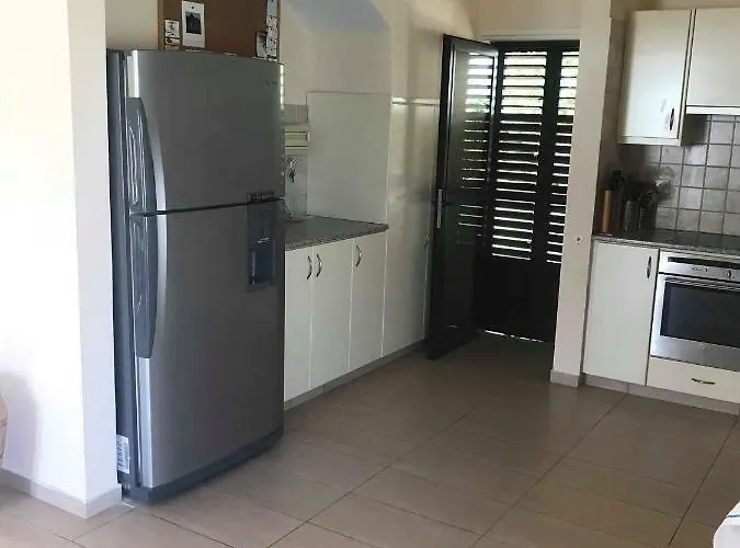 Limni Pool House B ヴィラ ラルナカ