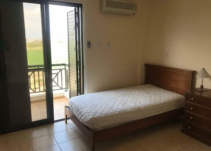 Limni Pool House B ヴィラ *